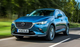 Mazda CX-3 - front tracking